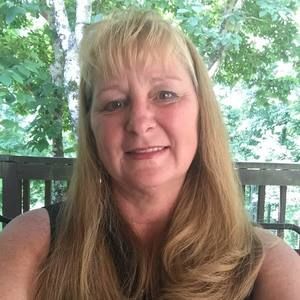 Meet your Posher, Carol